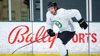 Dallas povolal Studeniča do prvého tímu, premiéru v NHL môže odohrať už v noci