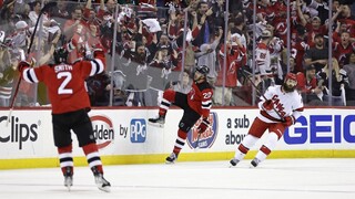 NHL: Florida je blízko k postupu cez Toronto, Seattle vedie nad Dallasom