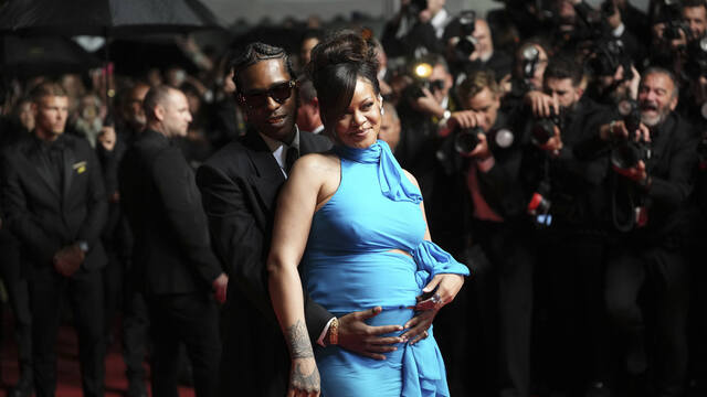Rihanna Cannes