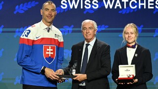 Dočkal sa najvyššej pocty. Zdena Cháru uviedli do Siene slávy IIHF ako jedenásteho Slováka v histórii